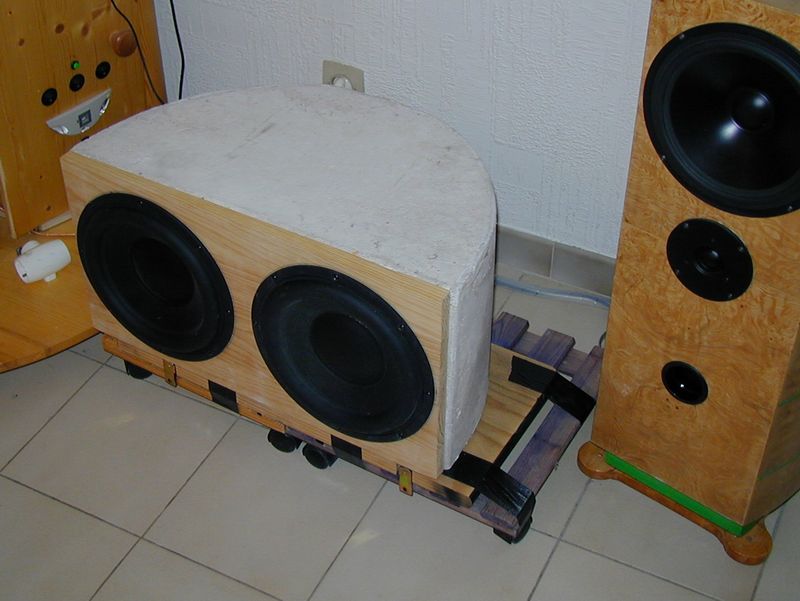 http://myhtpc.chez-alice.fr/htpc_img/XLS10beton19.JPG