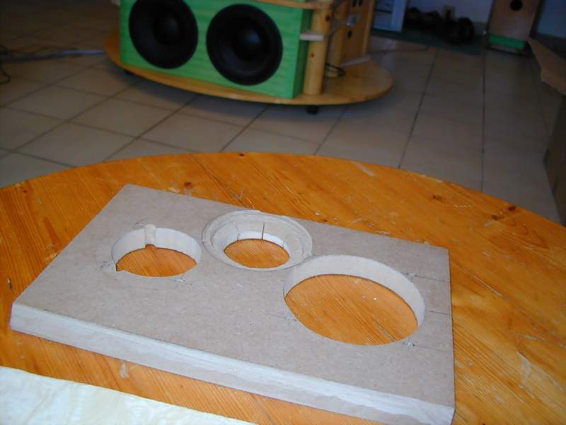 http://myhtpc.chez-alice.fr/htpc_img/surround16.JPG