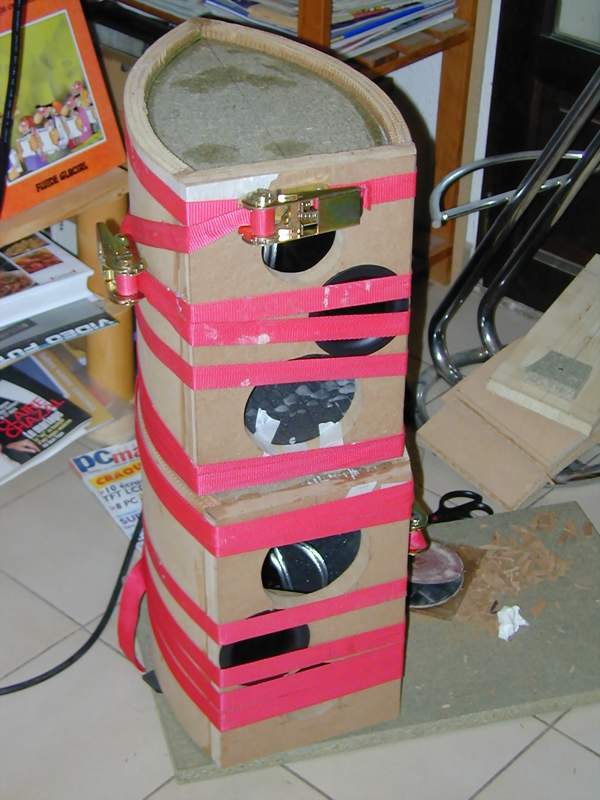http://myhtpc.chez-alice.fr/htpc_img/surround17.JPG