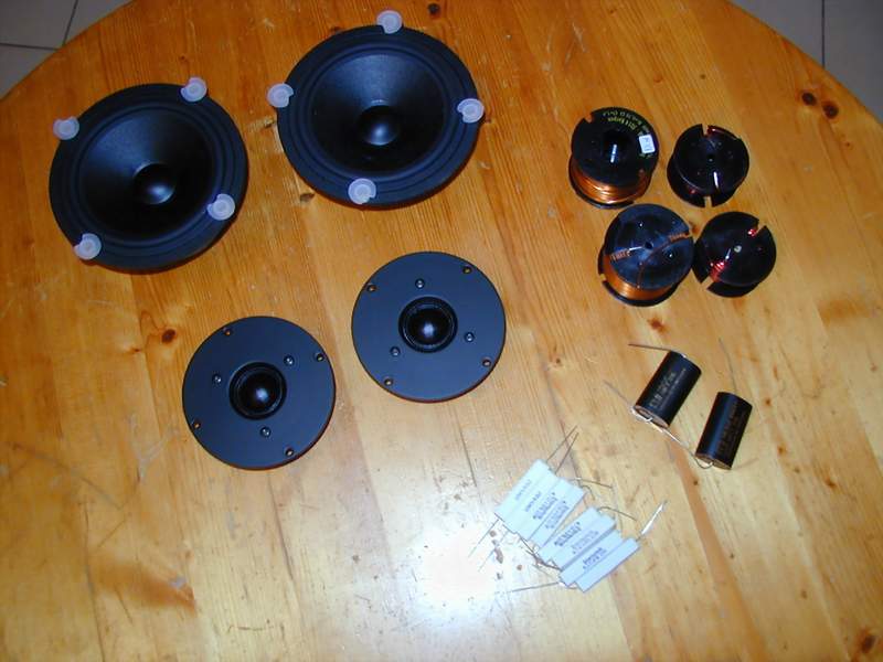 http://myhtpc.chez-alice.fr/htpc_img/surround2.JPG