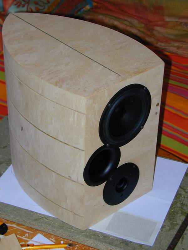 http://myhtpc.chez-alice.fr/htpc_img/surround30.JPG