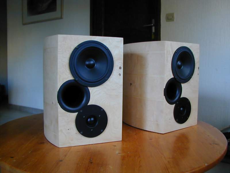 http://myhtpc.chez-alice.fr/htpc_img/surround46.JPG