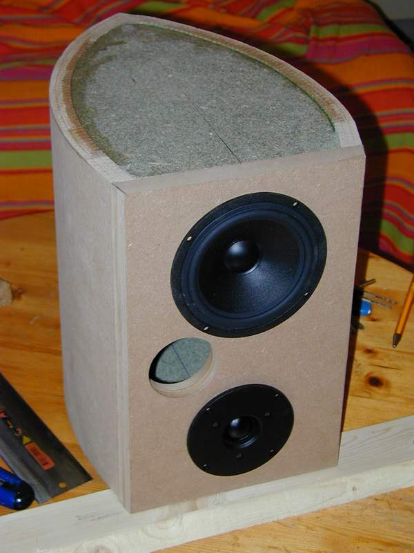 http://myhtpc.chez-alice.fr/htpc_img/surround6.JPG